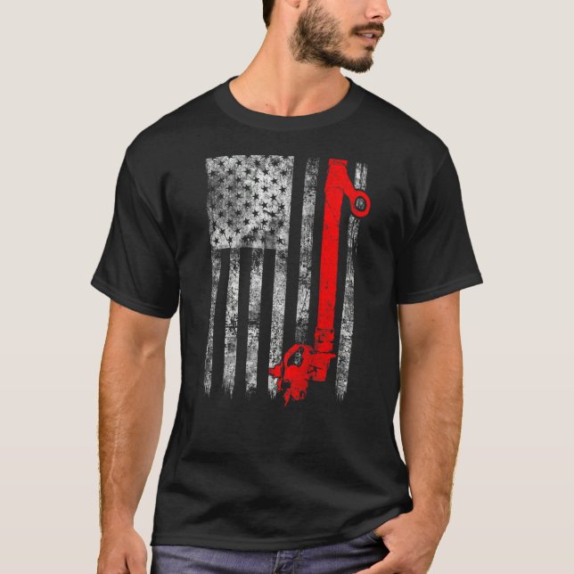 Silhouette Power Line Fuse American Flag Lineman T Shirt (Framsida)
