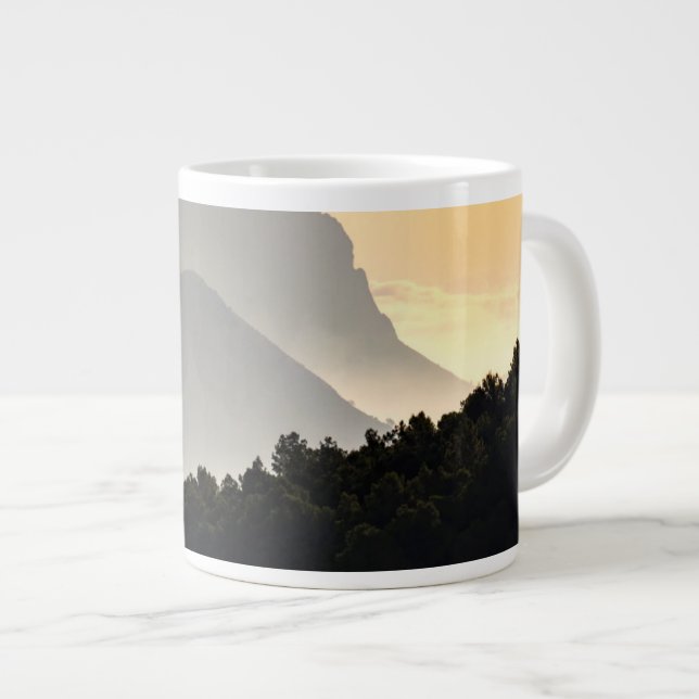 Silhouettes of Mountains Jumbo Mugg (Framsida höger)