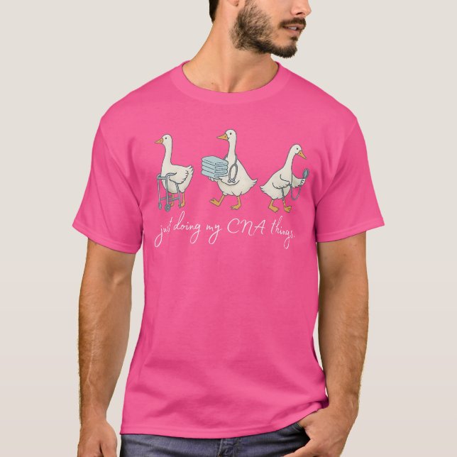 Silly Goose CNA Certifierad Sjuksköterskeassistent T Shirt (Framsida)