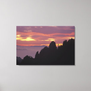 Siluett av Mt. Huangshan (Gula berget) vid Canvastryck