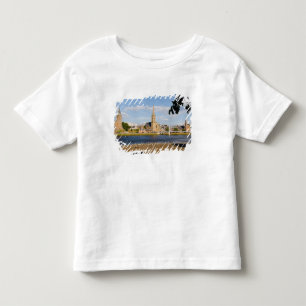 Siluett och flod i den pittoreska staden Inverness Tee Shirt