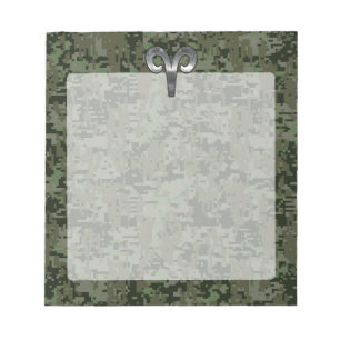 Silver Aries Zodiac Symbol Grönt Digital Camo Anteckningsblock