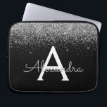 Silver Black Glitter Glam Chic Monogram Laptop Fodral<br><div class="desc">Silver och Black Faux Glitter och Gnistra Elegant Monogram Fodral. Fodral kan anpassas så att det omfattar ditt första och första namn.</div>