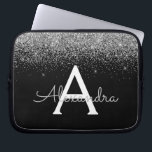 Silver Black Glitter Glam Chic Monogram Laptop Fodral<br><div class="desc">Silver och Black Faux Glitter och Gnistra Elegant Monogram Fodral. Fodral kan anpassas så att det omfattar ditt första och första namn.</div>