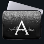 Silver Black Glitter Glam Chic Monogram Laptop Fodral<br><div class="desc">Silver och Black Faux Glitter och Gnistra Elegant Monogram Fodral. Fodral kan anpassas så att det omfattar ditt första och första namn.</div>