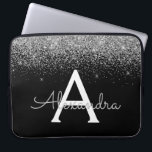 Silver Black Glitter och Gnistra Monogram Laptop Fodral<br><div class="desc">Silver och Black Faux Glitter och Gnistra Elegant Monogram Fodral. Fodral kan anpassas så att det omfattar ditt första och första namn.</div>