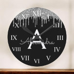 Silver Black Luxury Glitter Glam Monogram Namn Stor Klocka<br><div class="desc">Monogram Namn i silver och Svarta Gnistran,  Monogram och första Luxurmurens klocka. Det gör perfekten söt 16-årsjubileum,  bröllop,  möhippa,  årsdag,  babydusch eller bachelorette-fest för någon som glam lyxen och chic stilar i kärlek.</div>