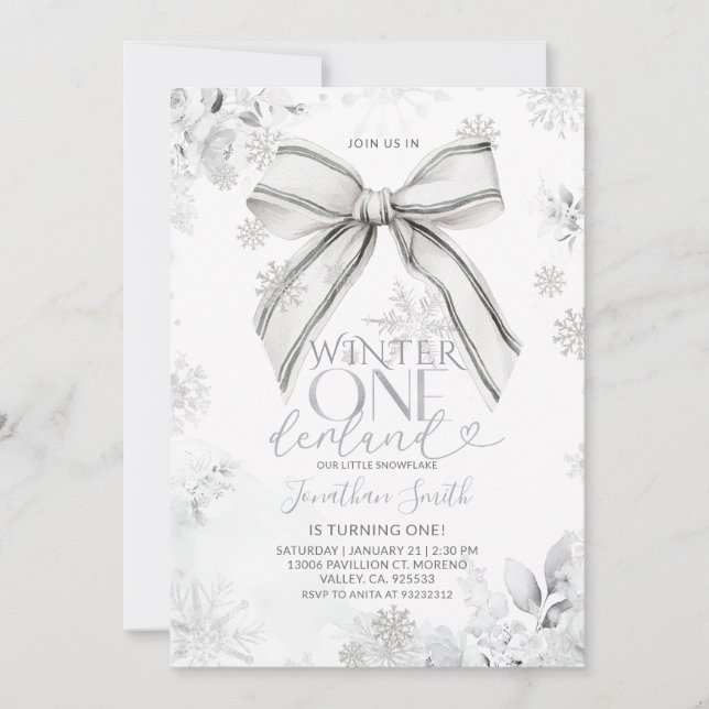 Silver Bow Vinter Onederland Snöfall 1-årsdag Inbjudningar (Framsida)