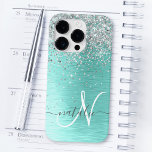 Silver Brushed Metall Glitter Monogram Namn Fodral<br><div class="desc">Anpassa enkelt den här chicen i trendig med -fodral med söt silver mousserande glitter på en borstad metallbakgrund i silver.</div>