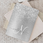 Silver Brushed Metall Glitter Monogram Namn iPad Mini Skydd<br><div class="desc">Det är enkelt att anpassa utformningen av trendiget chic ipad cover med gnistrande glitter i söt silver på en borstad metallbakgrund i silver.</div>