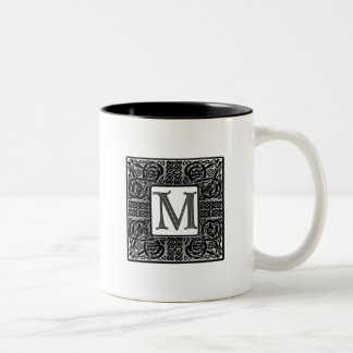 Silver Celtic ’M’ Monogram Två-Tonad Mugg
