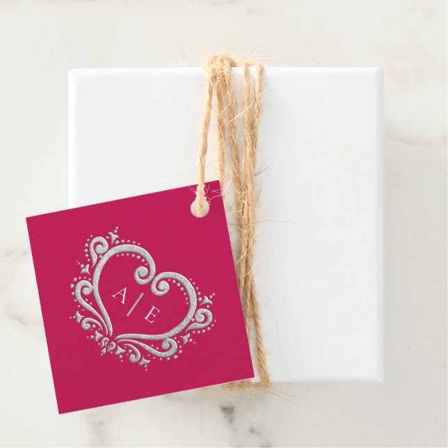 Silver dekorativt hjärt-monogram bärröd bröllop gåvor etiketter (På plats)