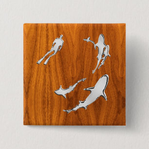 Silver Diver med hajar på Teak Veneer Stil Knapp