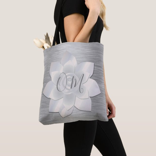 Silver Elegant Lotus OM Tote Bag Tygkasse (Närbild)