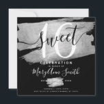 Silver Foil Paint Sweet 16th Birthday Black  Inbjudningar<br><div class="desc">Elegant 16:e Födelsedagsfesten Silver Foil Paint på Svart inbjudningsmall.</div>