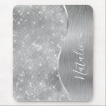Silver Glitter Glam Bling Personlig Metallic Musmatta<br><div class="desc">Anpassa enkelt det här silver-borstat metall och glamorös faux glitter-mönstrad musmatta med ditt eget namn.</div>