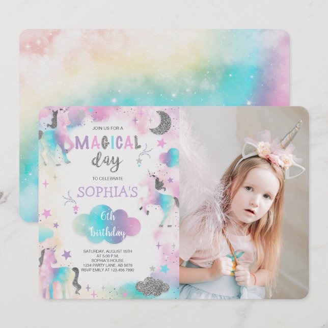 Silver Glitter Magic Unicorn Birthday Photo Inbjudningar (Fram/baksida)