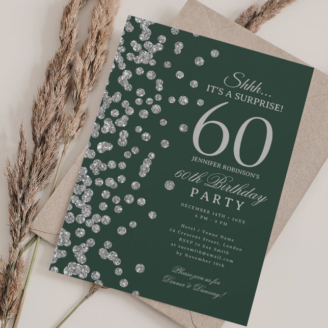 Silver Glitter Överraskning 60-årsdag Grön Inbjudningar (Silver Glitter Surprise 60th Birthday Green Invitation)