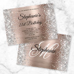 Silver Glitter Ro Guld Monogram 21:a födelsedag Inbjudningar<br><div class="desc">Skapa din egen finare monogram snyggt milstolpe på 21-årsdagen för firande vågrät-format 5 x 7-inbjudan till henne. Dekorativ faux sparkly silver grått glitter grafik gräns i kant på en faux och ro guld metallisk stil-folie digital konst. Anpassa inbjudan och det monogram typsnittet färg eller stilar. Du kan också ta bort...</div>
