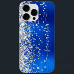 Silver Glitter Royal Blue Glam Girly Namnteckning<br><div class="desc">Den glupskt faux-glatt silver-glitter högdagrar på den lämnat kant över en safir och royal blå borstad metall-folie. Det moderna,  gigantiska namnteckning teckensnittet har ett elegant vitt kalligrafteckensnitt med dekorativt svan. Anpassa typsnittet stilar för att skapa egna mobila växlar.</div>