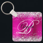 Silver Glitter Shock rosa Foil Finare Monogram Nyckelring<br><div class="desc">Elegant silver glitter med gnistor mot en faux magenta shock rosa borstad bild av folie metall. Det går att anpassa kalligrafimonogrammet för svart och vitt finare i mitten. All sparsam och glansig inslag i denna moderna gigantiska design är digital grafik. Monogrammed värdefull nyckelring party favors för hennes speciella födelsedag.</div>