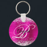 Silver Glitter Shock rosa Foil Finare Monogram Nyckelring<br><div class="desc">Elegant silver glitter med gnistor mot en faux magenta shock rosa borstad bild av folie metall. Det går att anpassa kalligrafimonogrammet för svart och vitt finare i mitten. All sparsam och glansig inslag i denna moderna gigantiska design är digital grafik. Monogrammed värdefull cirkel formar nyckelring party favors för hennes speciella...</div>