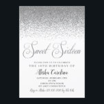 Silver Glitter Sweet sixteen födelsedagsinbjudan Inbjudningar<br><div class="desc">(1) Klicka på länken "anpassa ytterligare" om du vill göra ytterligare anpassningar och använda verktygen som är utformat för att ändra mallen. (2) Om du föredrar Avsluta /projektionsyta kan du välja Papprare projektionsyta. (3) Kontakta mig om du behöver hjälp.</div>