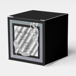 Silver Glittery Stiletto & Streamers Presentaskar