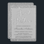 Silver Gnistra Glitter Sweet sixteen Inbjudningar<br><div class="desc">Silver Gnistra Glitter Sweet sixteen Födelsedagsfest inbjudan. Denna inbjudan är perfekt för Gnistra Glitter Sweet 16 Födelsedagsfest tittar fira i stil.</div>