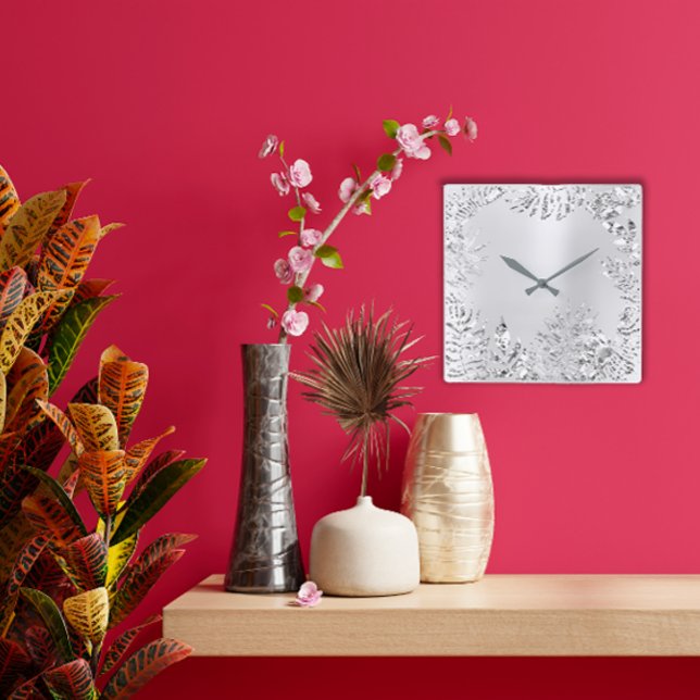 Silver Grått Blommigt Handflatan Monochrom Metalli Fyrkantig Klocka (Silver Gray Floral Palm Monochrom Metallic Steel Square Wall Clock)