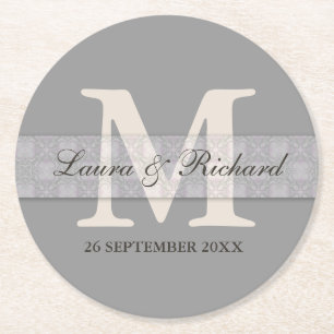 Silver Grått Monogram Bride Groom Namn Underlägg Papper Rund