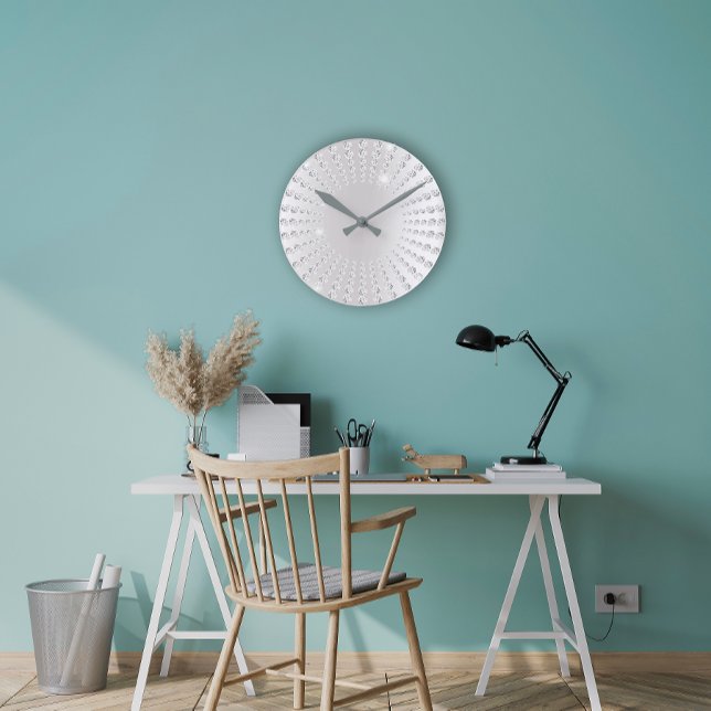 Silver Grått Ombre Gem Crystal Diamond White Rund Klocka (Silver Gray Ombre Gem Crystal Diamond White Round Clock)