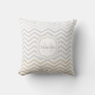 Silver Gray Gold Chevron Monogram Throw Pillow Kudde