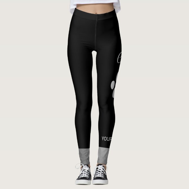 Silver Hund Tass mot svart bakgrund Leggings (Framsida)