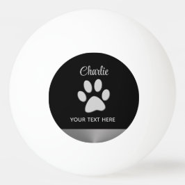 Silver Hund Tass mot svart bakgrund Pingisboll