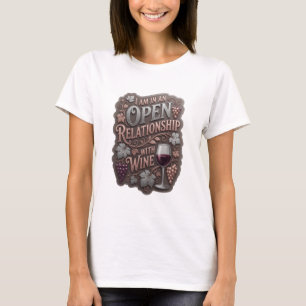 Silver JAG ÄR I ETT ÖPPET FÖRHÅLLANDE MED VIN v2 T Shirt