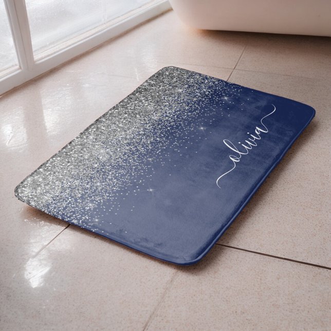 Silver Marinblå Glitter Tjejaktig Monogram Namn Badrumsmatta (Skapare uppladdad)