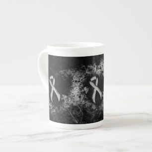 Silver-medvetandegrad Ribbon Grunge Heart Benporslin Mugg