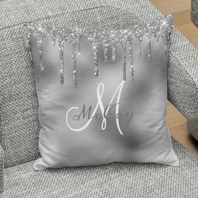 Silver Metall Glitterdroppar Monogram Familjenamn Kudde (Skapare uppladdad)