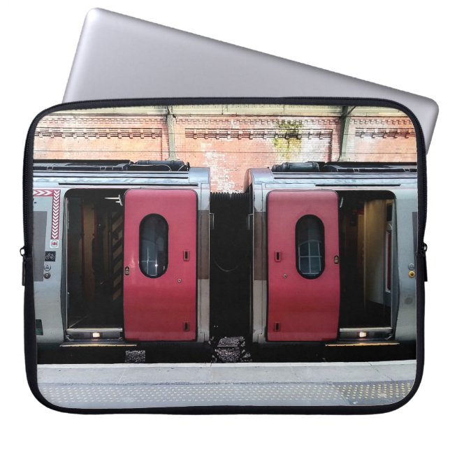 Silver och tåg laptop fodral (Framsidan)