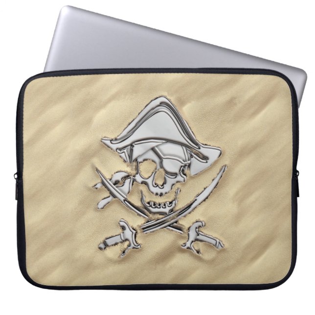 Silver Pirat Skull i Sand Scene Laptop Sleeve (Framsidan)