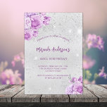 Silver rosa violetta blommor födelsedag inbjudningar<br><div class="desc">En faux silver tittar bakgrund med faux silver sparkles och rosa och violettblommor. Anpassa och lägg till information om namn och party.</div>