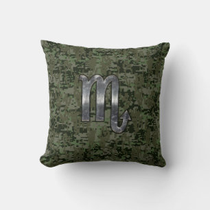 Silver Scorpio Zodiac Sign Woodland Digital Camo Kudde