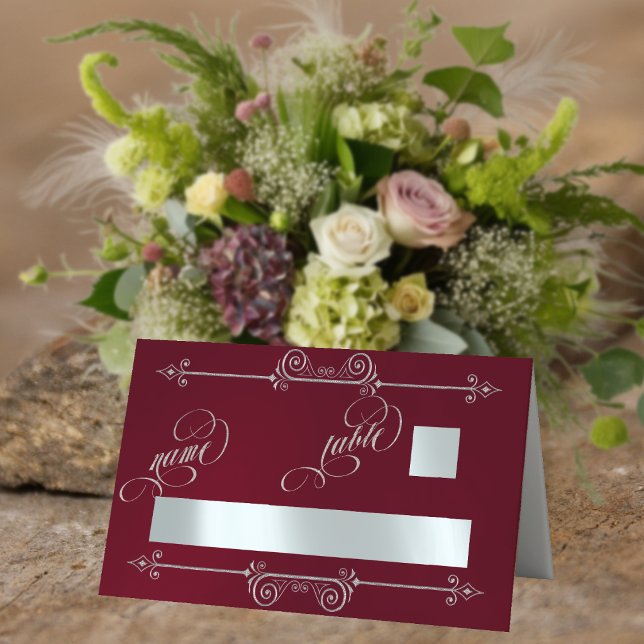 Silver Scroll Border & Calligraphy - Vinröd Placeringskort (Skapare uppladdad)