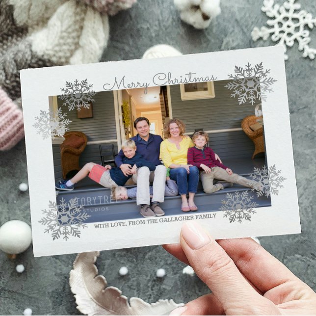 Silver Shimmering Chic Snowflake Helgdag Photo Helg Vykort (Silver Shimmering Chic Snowflake Holiday Photo Card)
