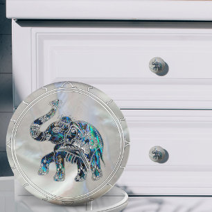 Silver skapade elefanten på Abalone och Pearl Knopp