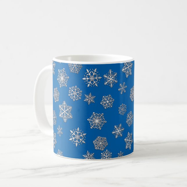 Silver snöflingor på koboltblå bakgrund kaffemugg (Framsida vänster)