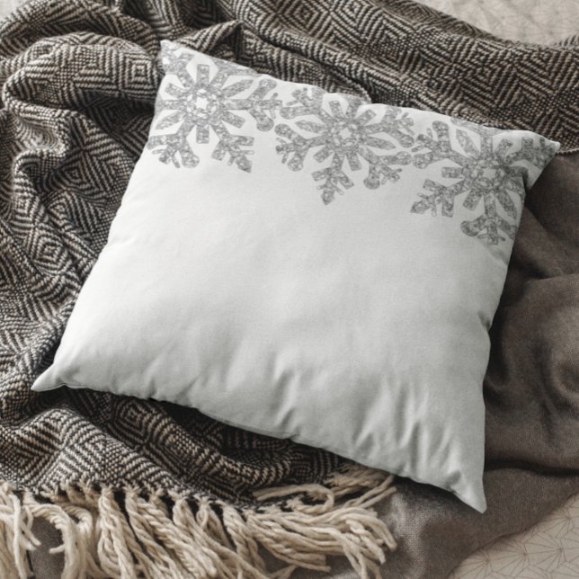 Silver Snowflake Winter Quinceanera Kudde (Skapare uppladdad)