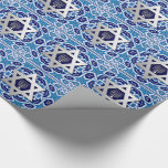 Silver Star of David Jewish Helgdagars Gift Presentpapper<br><div class="desc">Hanukkah,  Rosh Hashanah,  Passover,  alla judiska Helgdag och Firande Silver Foil Star från David och Menorah Design Gift Wrapping Papper. Matchningskort och gåvor finns tillgängliga i de judiska Helgdagarna/Hanukkah-kategorin i vår butik.</div>