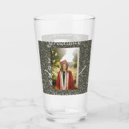 Silverglitter-fotot studenten lägger till namn-kla glaskopp